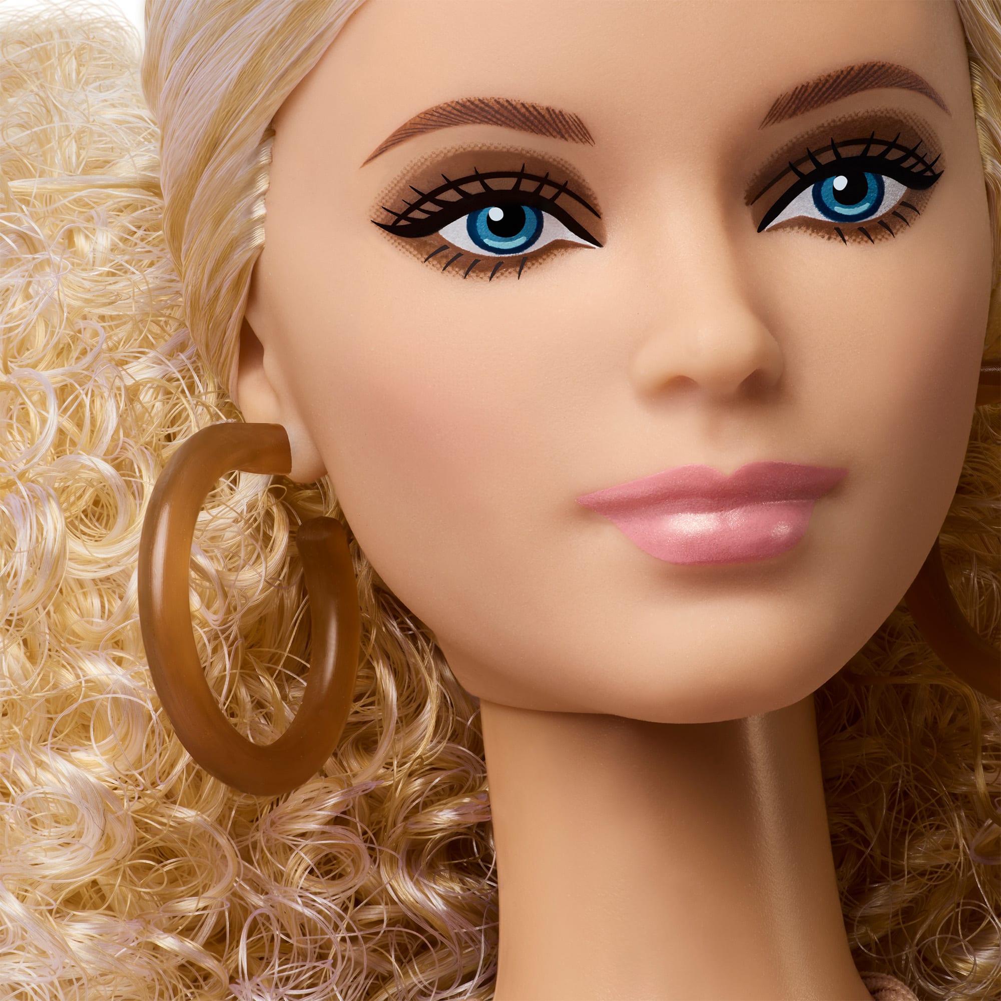 Barbie Basics 2026 Neutrals Series, Model 07